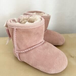 UGG Jesse Bow II Pink Suede Infant Bootie 6-12 months